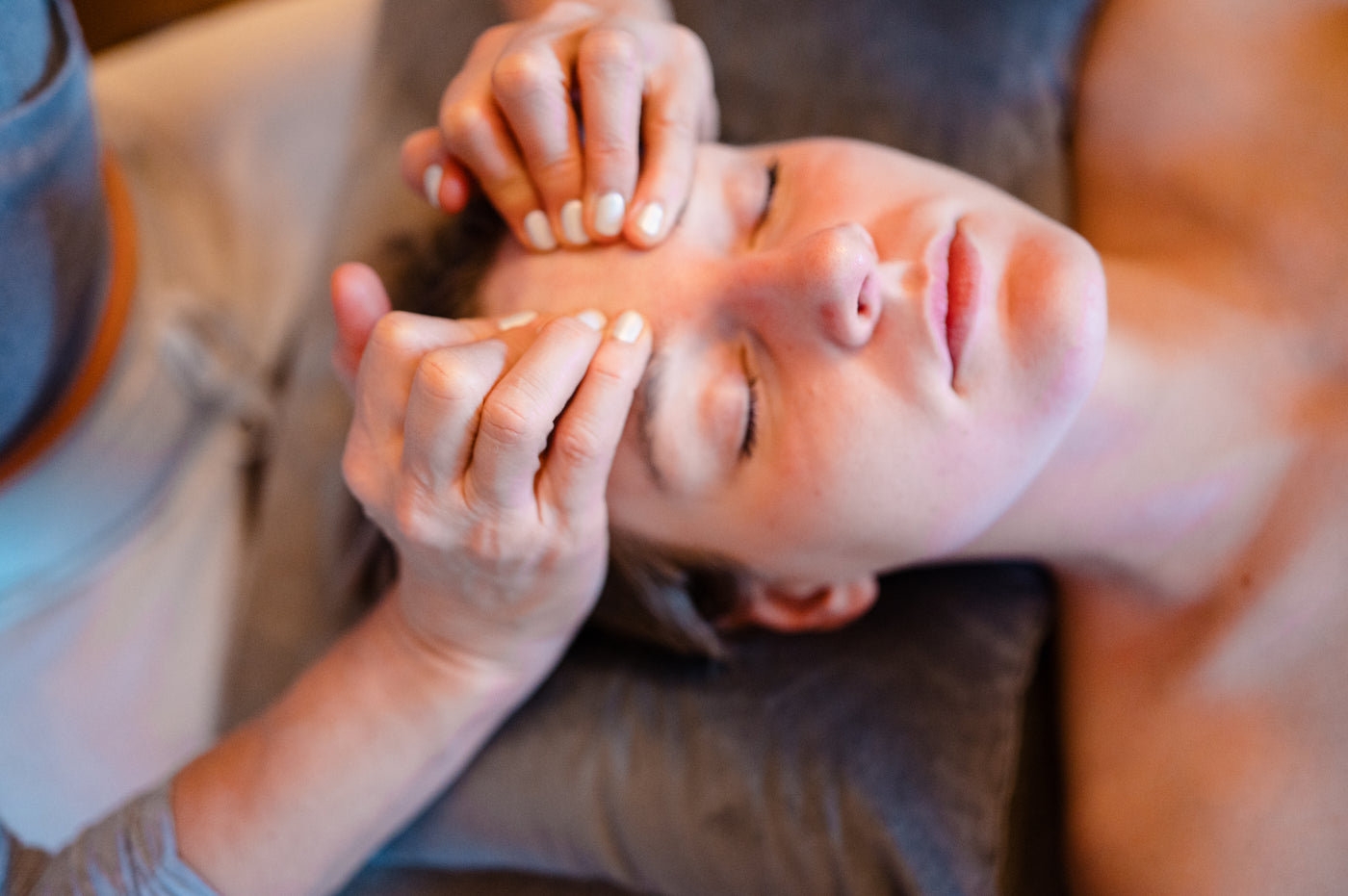 Chinese Facial Acupressure Massage: A Holistic Approach to Wellness