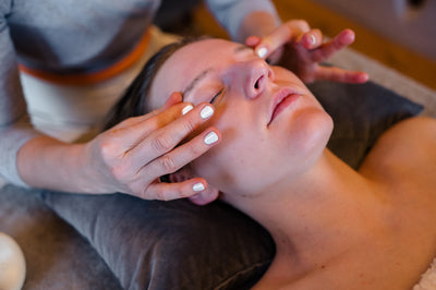 Chinese Facial Acupressure Massage: A Holistic Approach to Wellness