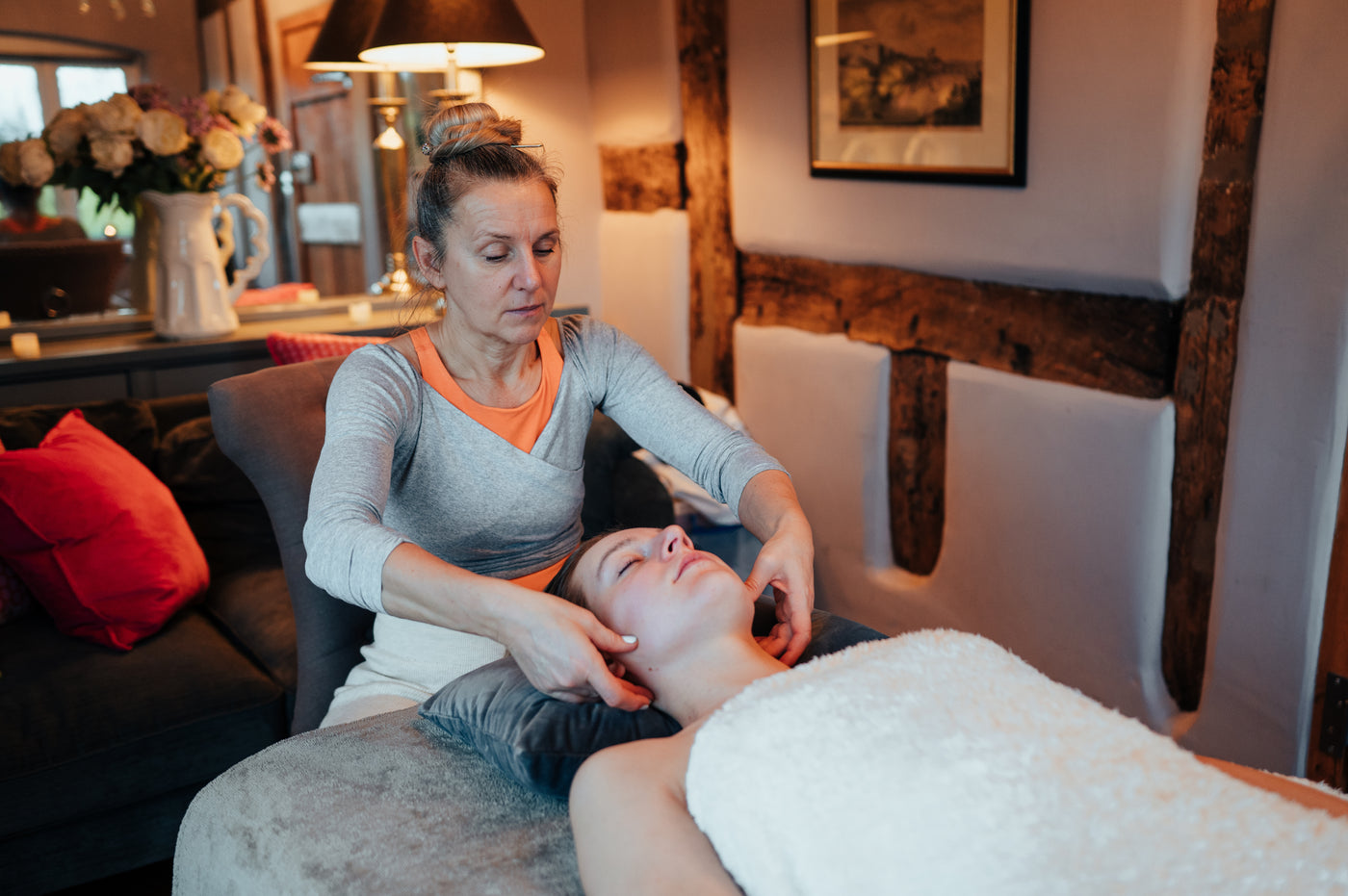 Chinese Facial Acupressure Massage: A Holistic Approach to Wellness