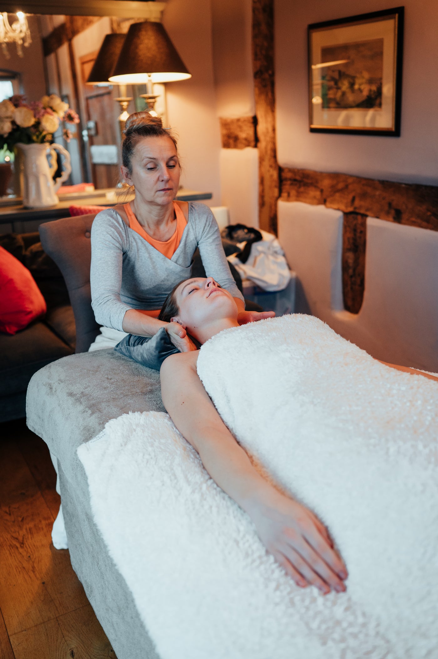 Chinese Facial Acupressure Massage: A Holistic Approach to Wellness